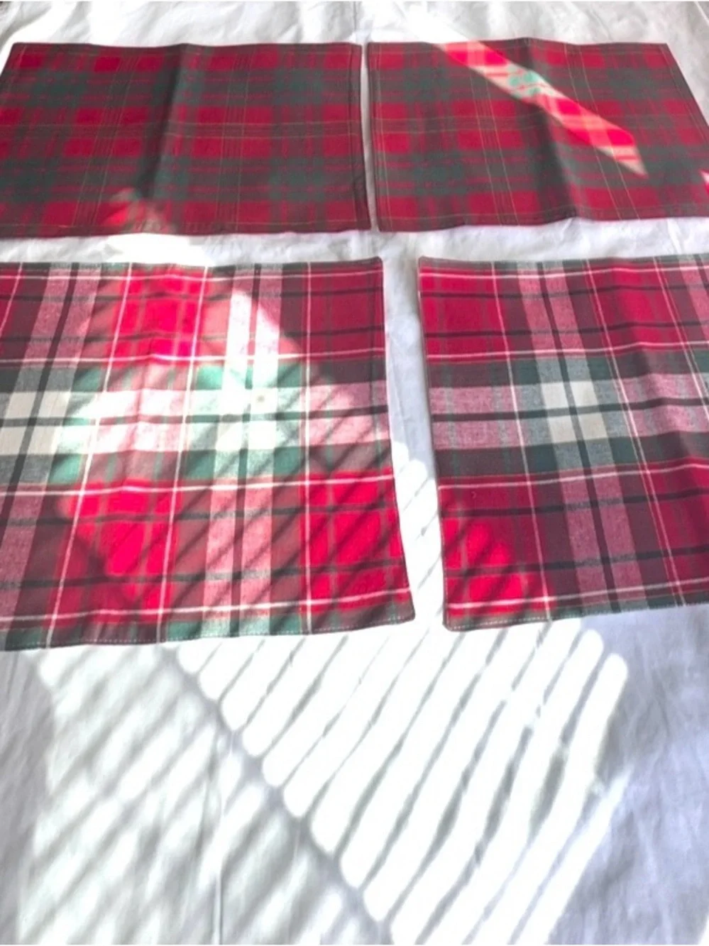 Red Plaid Home Bedding Napkins - Classic Tartan Design